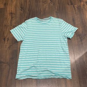 Old Navy T-shirt